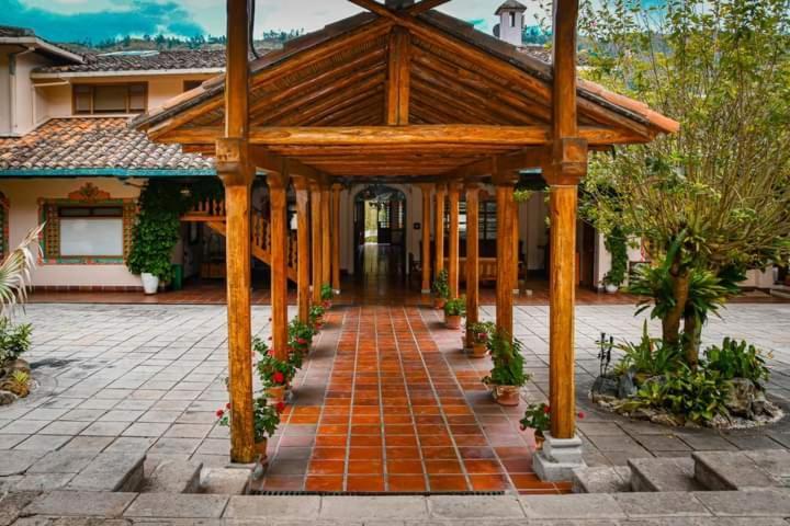 Uzhupud Garden Hotel & Lodge Paute Exterior foto
